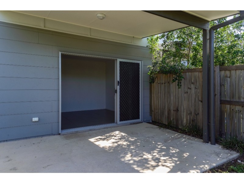 8/2 Beezley Street, Glen Eden QLD 4680