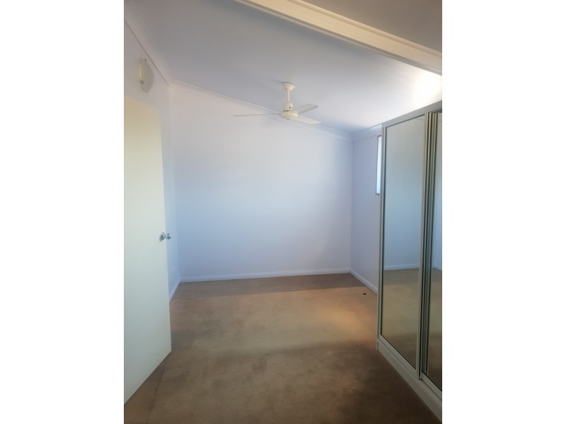 27 PLIMSOLL COURT, Tannum Sands QLD 4680