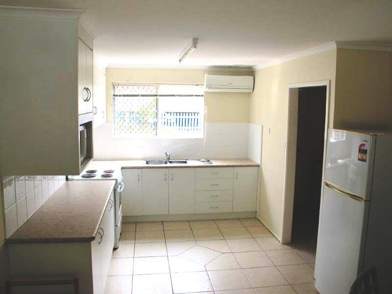 1/4 Mylne Street, West Gladstone QLD 4680