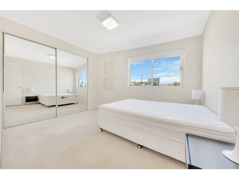 205/35 LORD STREET, Gladstone QLD 4680