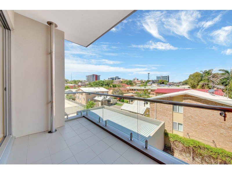 205/35 LORD STREET, Gladstone QLD 4680