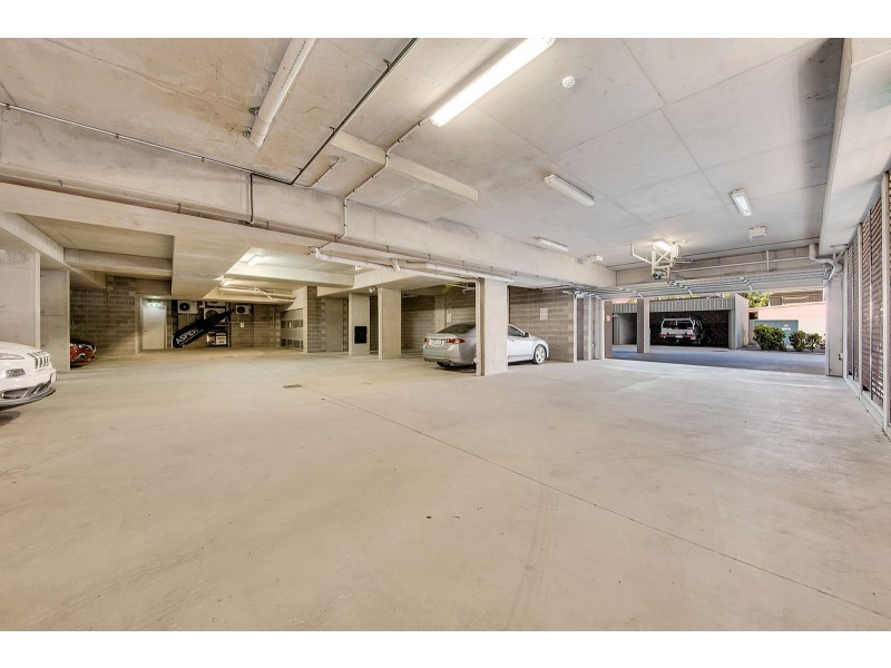 205/35 LORD STREET, Gladstone QLD 4680