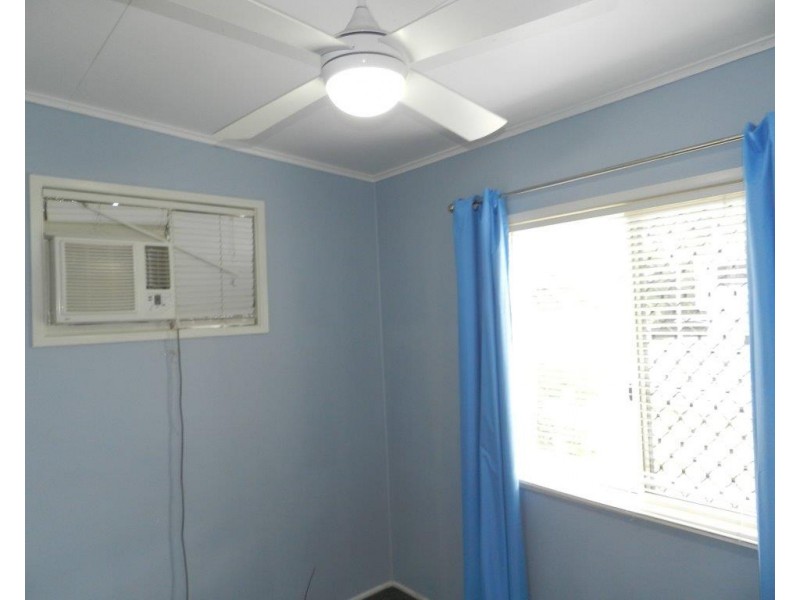 6 AERODROME ROAD, Clinton QLD 4680