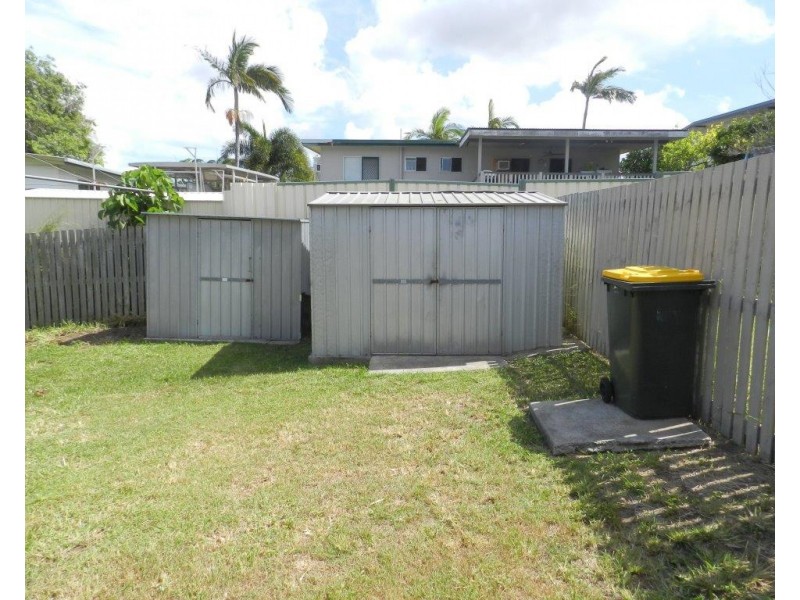 6 AERODROME ROAD, Clinton QLD 4680