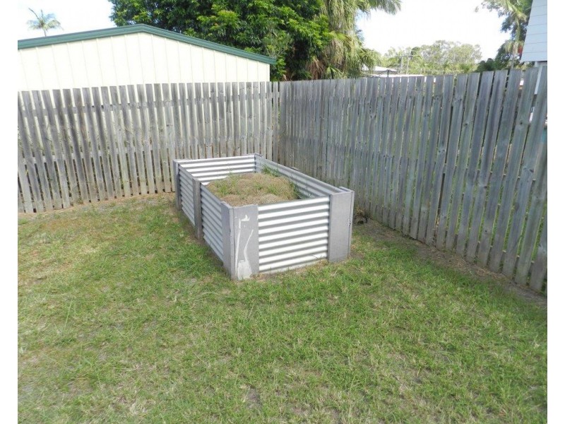 6 AERODROME ROAD, Clinton QLD 4680