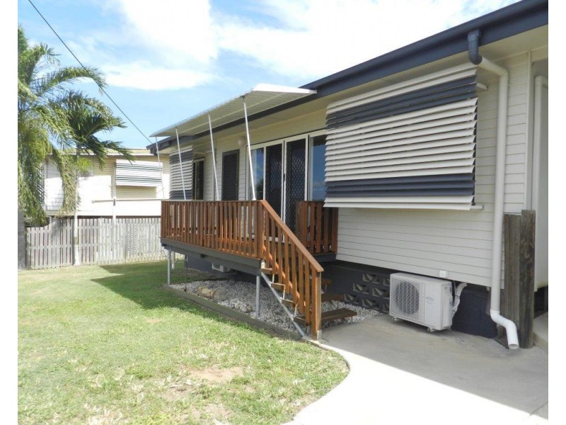 6 AERODROME ROAD, Clinton QLD 4680