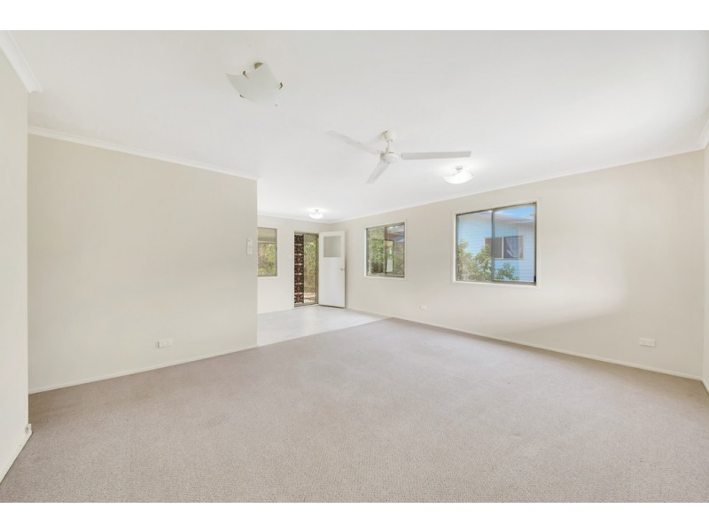 35 Sandpiper Avenue, New Auckland QLD 4680