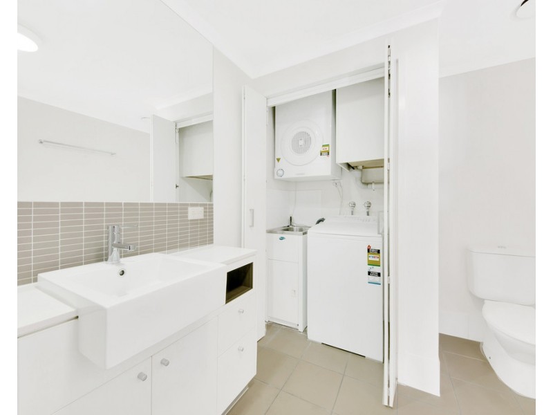 235/64 Glenlyon Street, Gladstone QLD 4680
