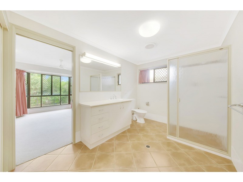 4 Watt Street, West Gladstone QLD 4680