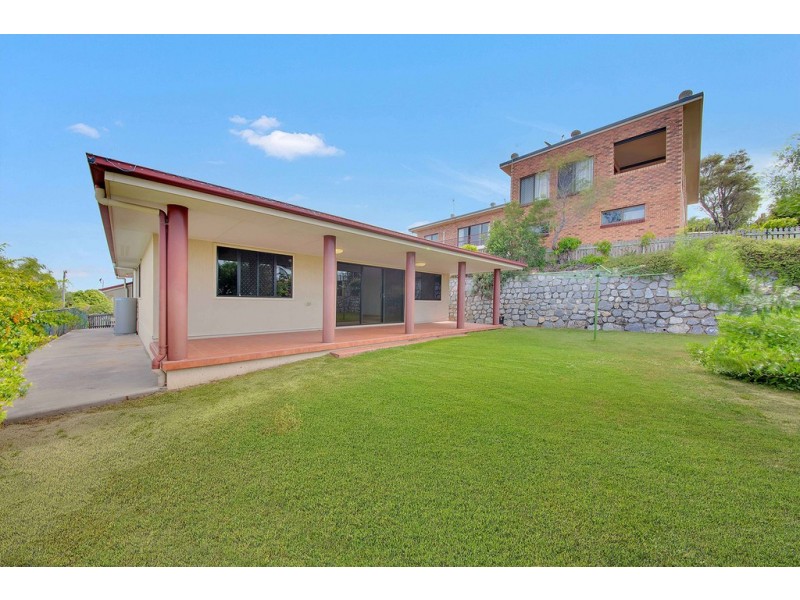 4 Watt Street, West Gladstone QLD 4680