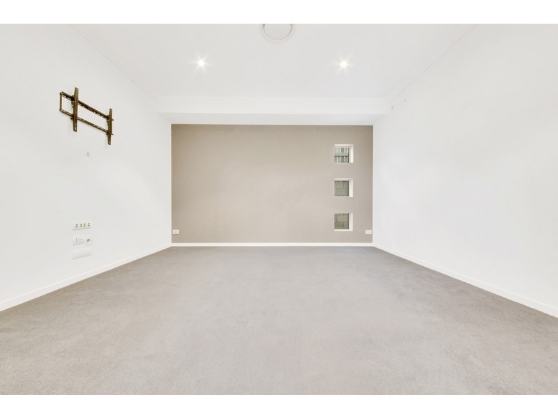 1 DOLPHIN TERRACE, South Gladstone QLD 4680