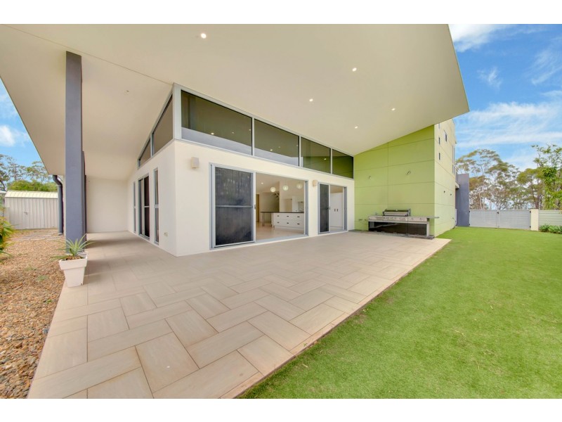 1 DOLPHIN TERRACE, South Gladstone QLD 4680