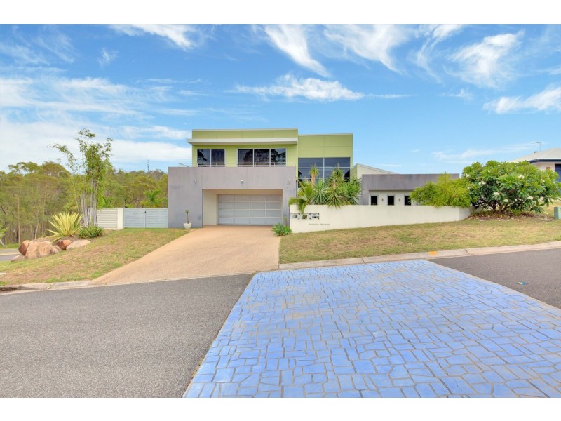 1 DOLPHIN TERRACE, South Gladstone QLD 4680