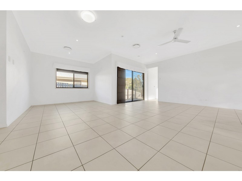 23 Larcom Rise, West Gladstone QLD 4680