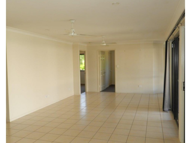 10 STITT CLOSE, Glen Eden QLD 4680