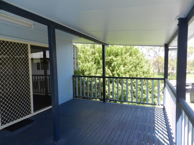 29 PINE AVENUE, West Gladstone QLD 4680