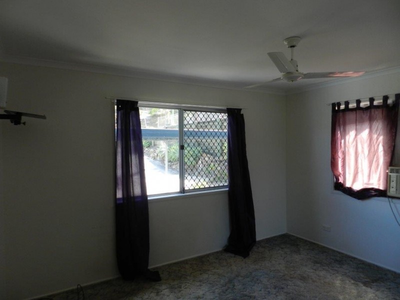 29 PINE AVENUE, West Gladstone QLD 4680