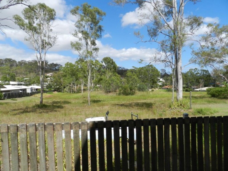 29 PINE AVENUE, West Gladstone QLD 4680