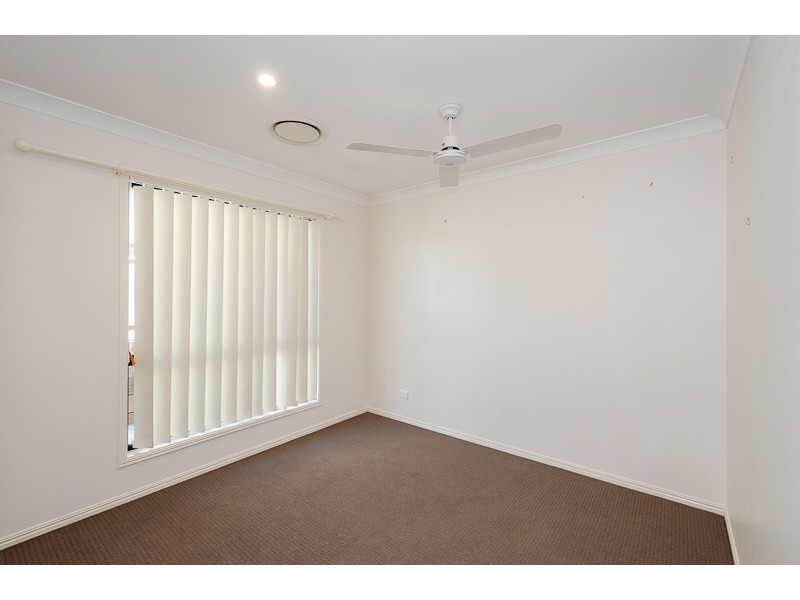 12 Takoko Place, Kirkwood QLD 4680