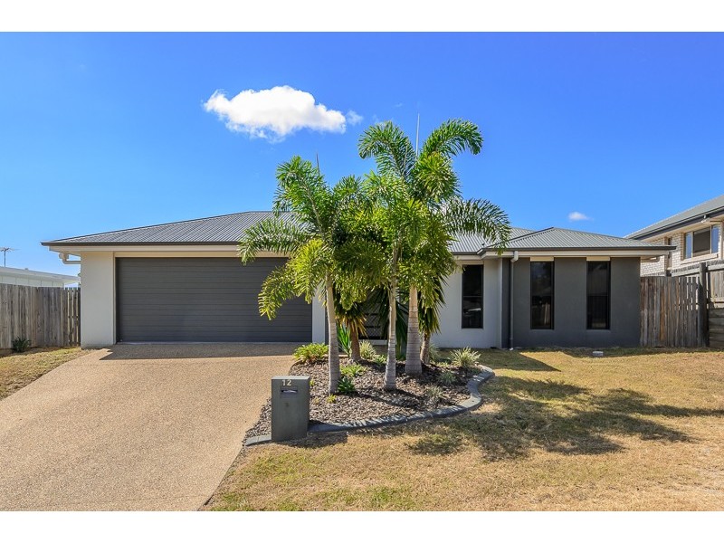 12 Takoko Place, Kirkwood QLD 4680