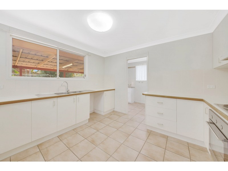 119 J Hickey Avenue, Clinton QLD 4680