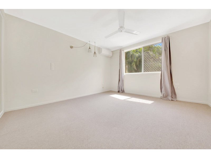 119 J Hickey Avenue, Clinton QLD 4680