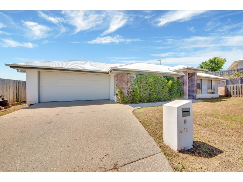 15 Isla Court, New Auckland QLD 4680
