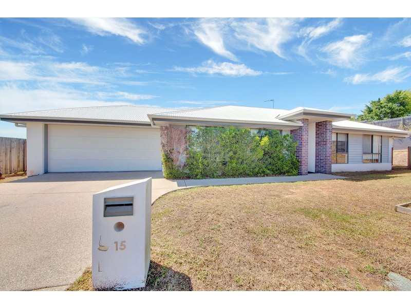 15 Isla Court, New Auckland QLD 4680