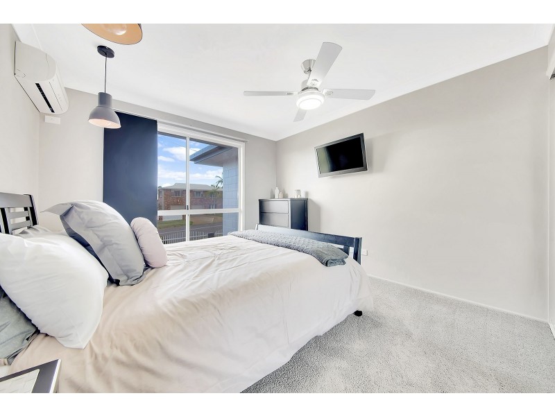45 BOOTH AVENUE, Tannum Sands QLD 4680