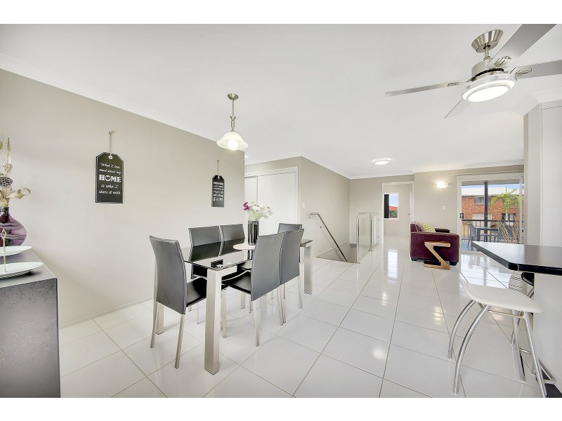45 BOOTH AVENUE, Tannum Sands QLD 4680
