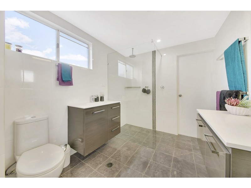 45 BOOTH AVENUE, Tannum Sands QLD 4680
