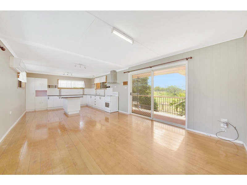 14 Dundee Road, Ambrose QLD 4695