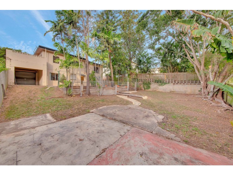 13 BUTLER STREET, New Auckland QLD 4680