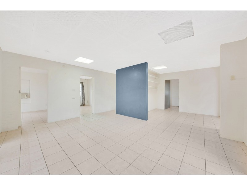 13 BUTLER STREET, New Auckland QLD 4680