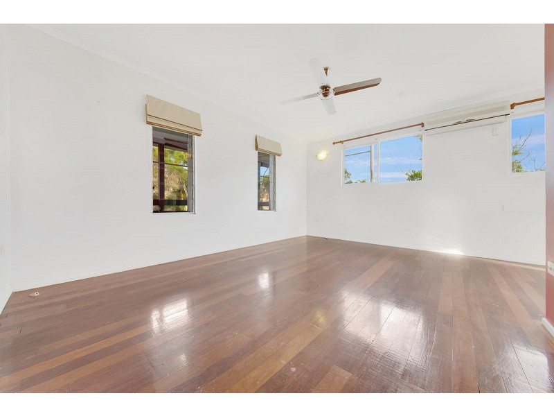 12 MCGINLAY STREET, Clinton QLD 4680