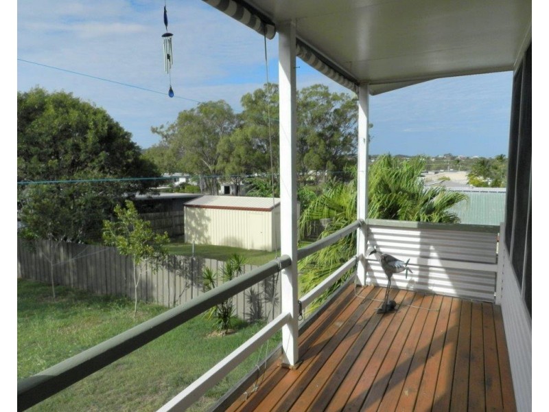 15 ERIN CLOSE, New Auckland QLD 4680