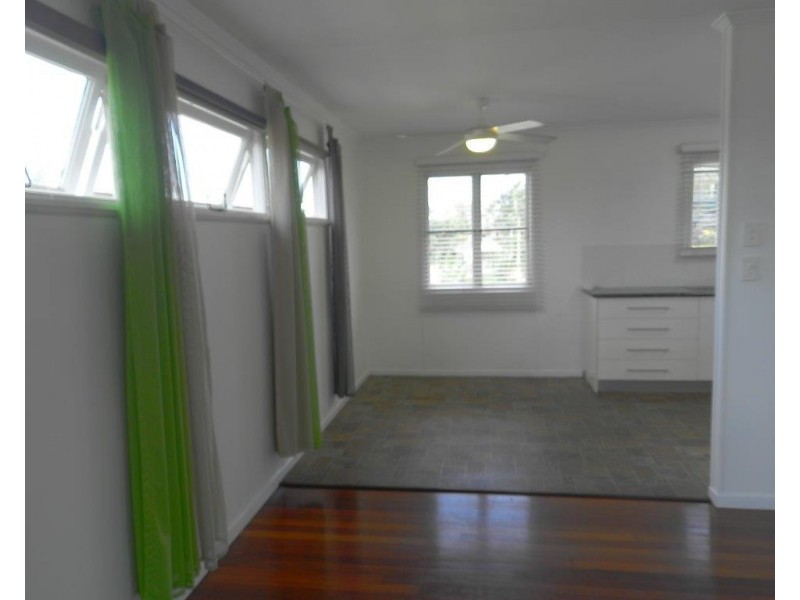 15 ERIN CLOSE, New Auckland QLD 4680