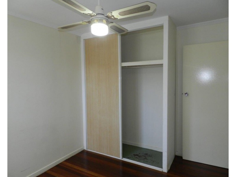 15 ERIN CLOSE, New Auckland QLD 4680