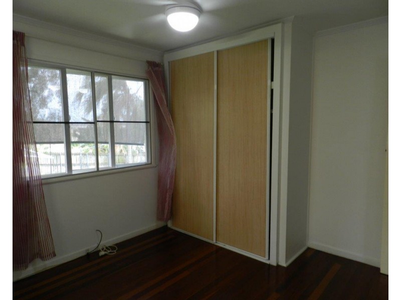 15 ERIN CLOSE, New Auckland QLD 4680