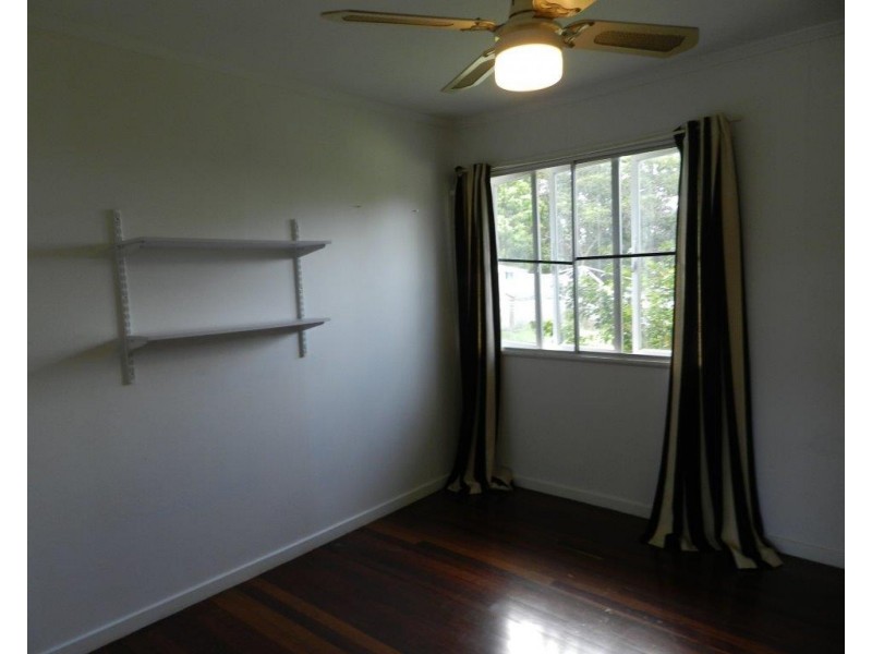 15 ERIN CLOSE, New Auckland QLD 4680