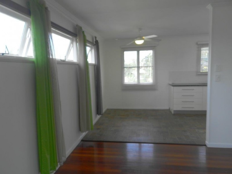 15 ERIN CLOSE, New Auckland QLD 4680