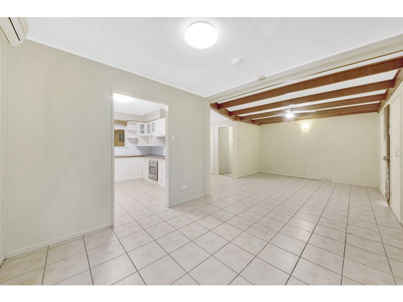 1/9 HADDOCK DRIVE, Burua QLD 4680