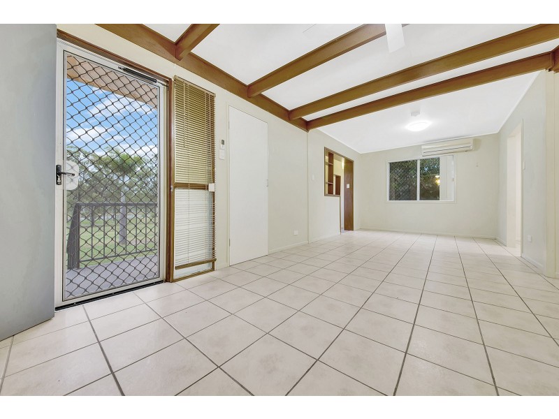 1/9 HADDOCK DRIVE, Burua QLD 4680