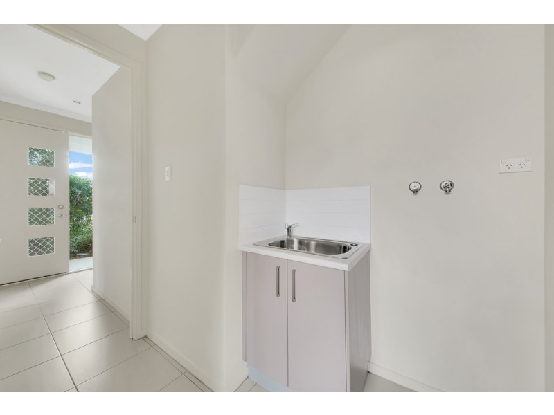 21 Wentworth Place, Glen Eden QLD 4680