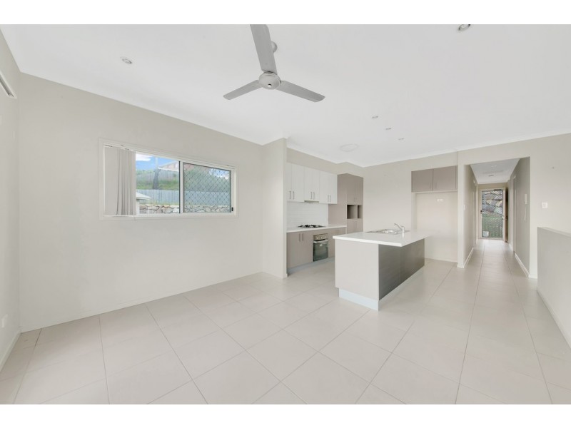 21 Wentworth Place, Glen Eden QLD 4680