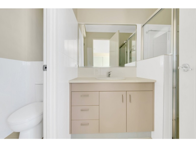 21 Wentworth Place, Glen Eden QLD 4680