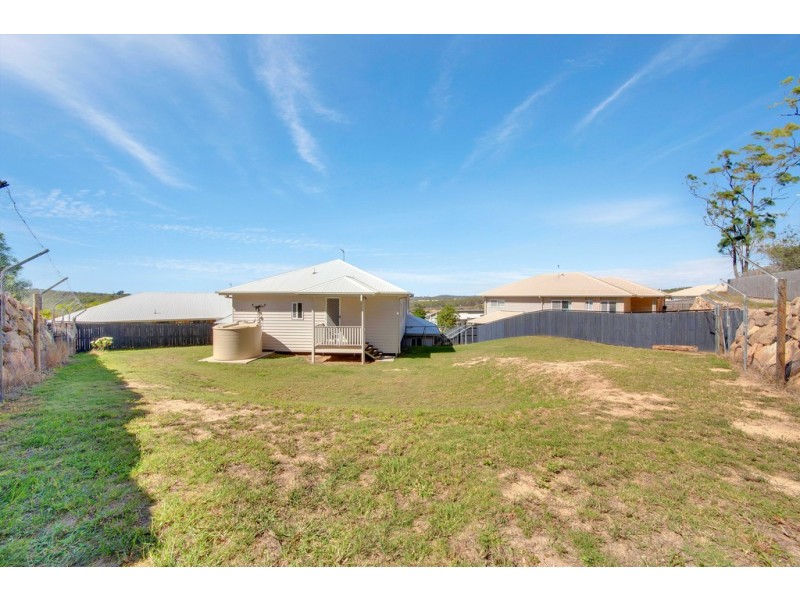 21 Wentworth Place, Glen Eden QLD 4680