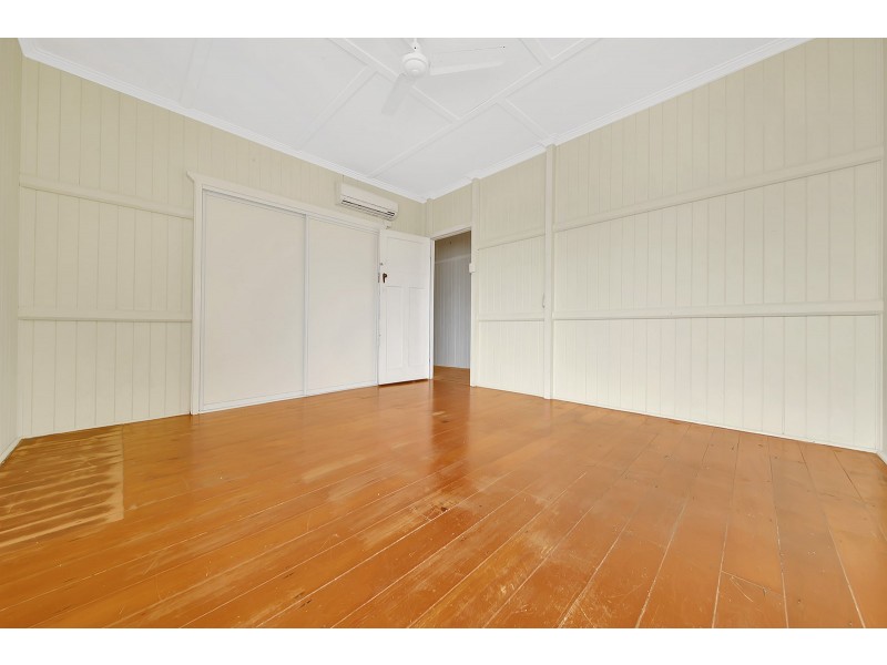 7 RAILWAY STREET, West Gladstone QLD 4680