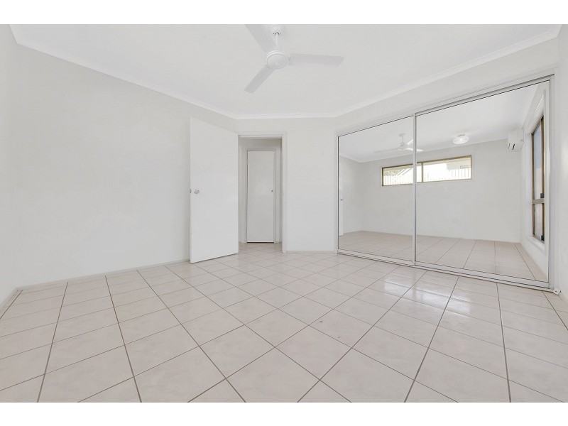42 Oxley Drive, South Gladstone QLD 4680