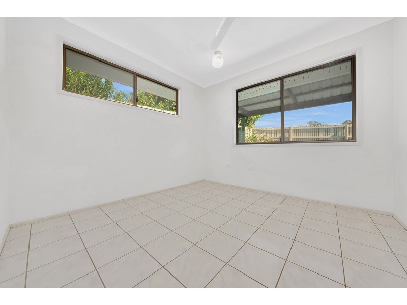 42 Oxley Drive, South Gladstone QLD 4680